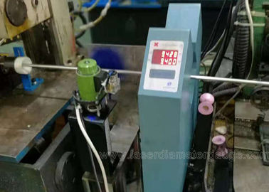 Contrôle de Diametering de mesure de diamètre de laser de tuyau de câble dans des extrudeuses en plastique
